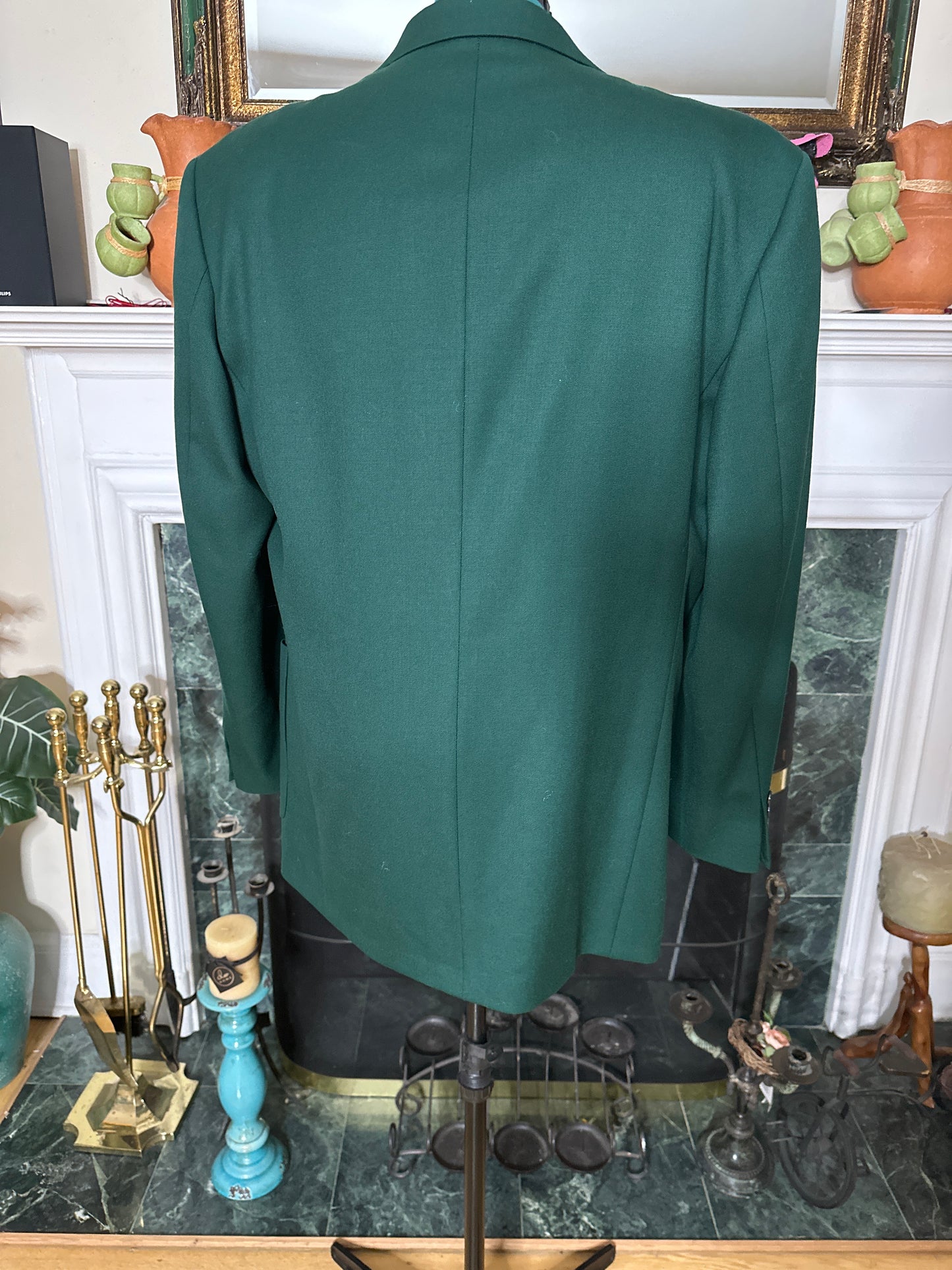829- Green Colonial Cup blazer pit 23” best fits 16/18