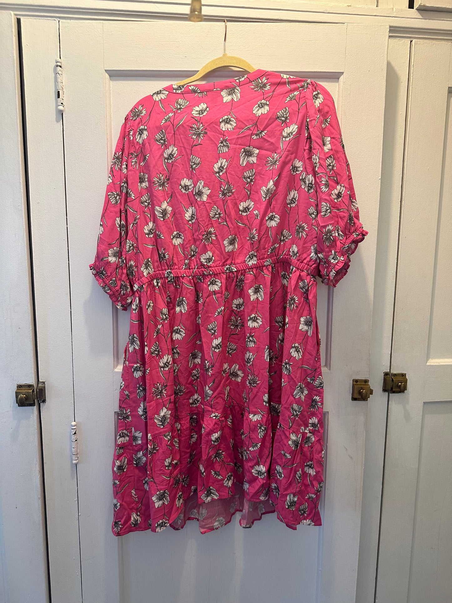 Torrid pink floral puff sleeve tiered dress sz 2X
