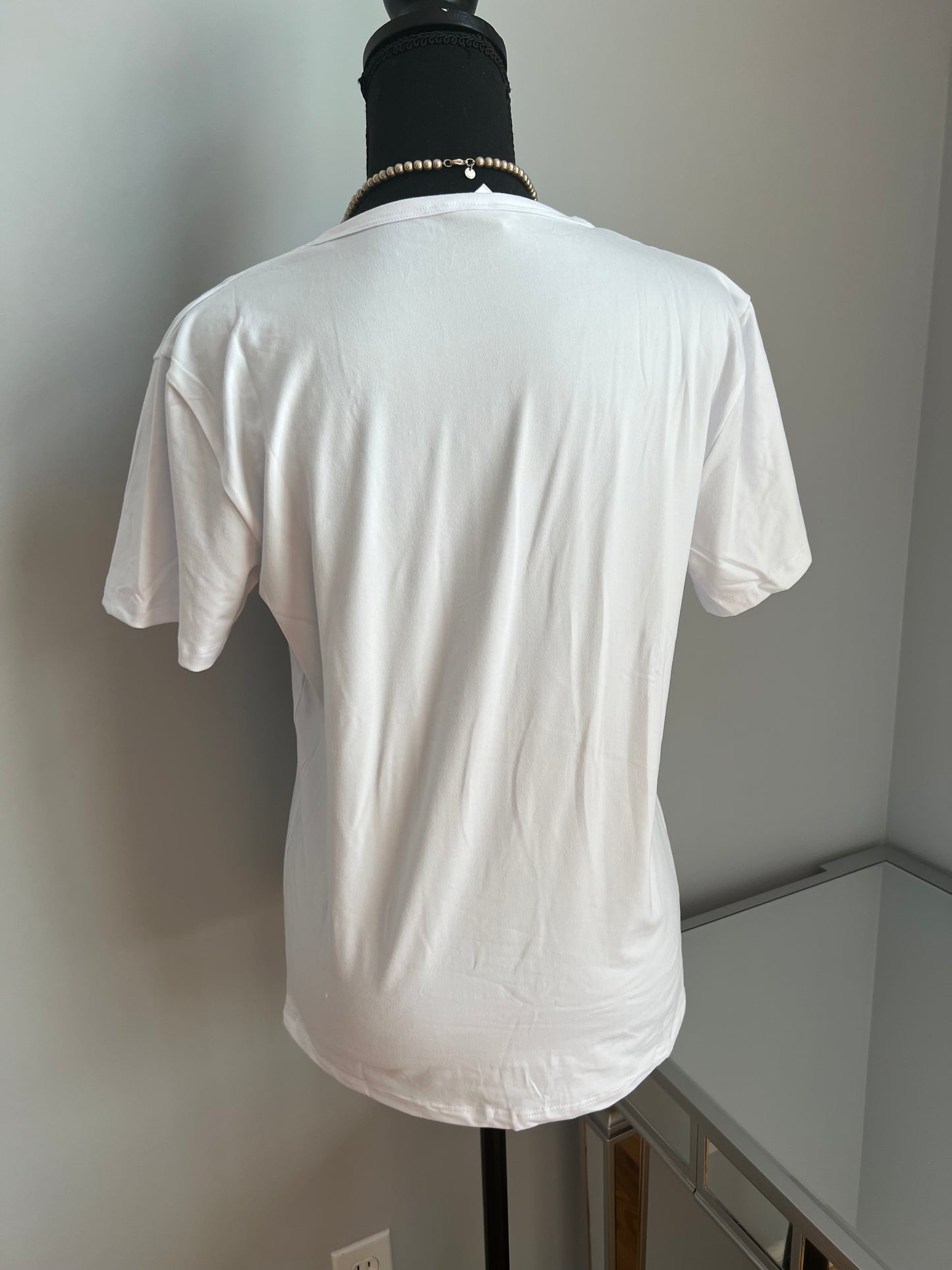 SheShe Graphic Tee