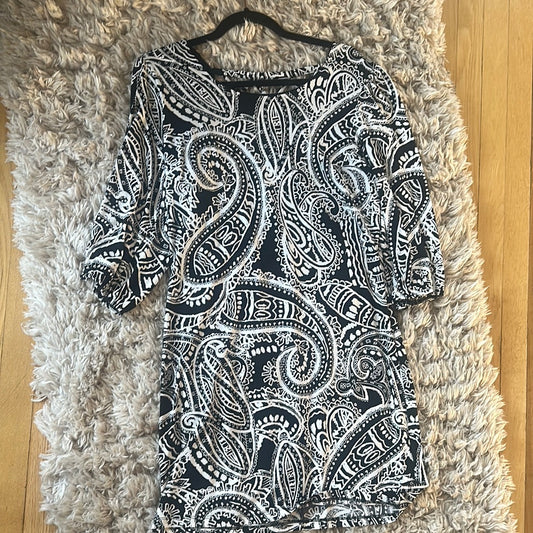 b/w dress sz 12