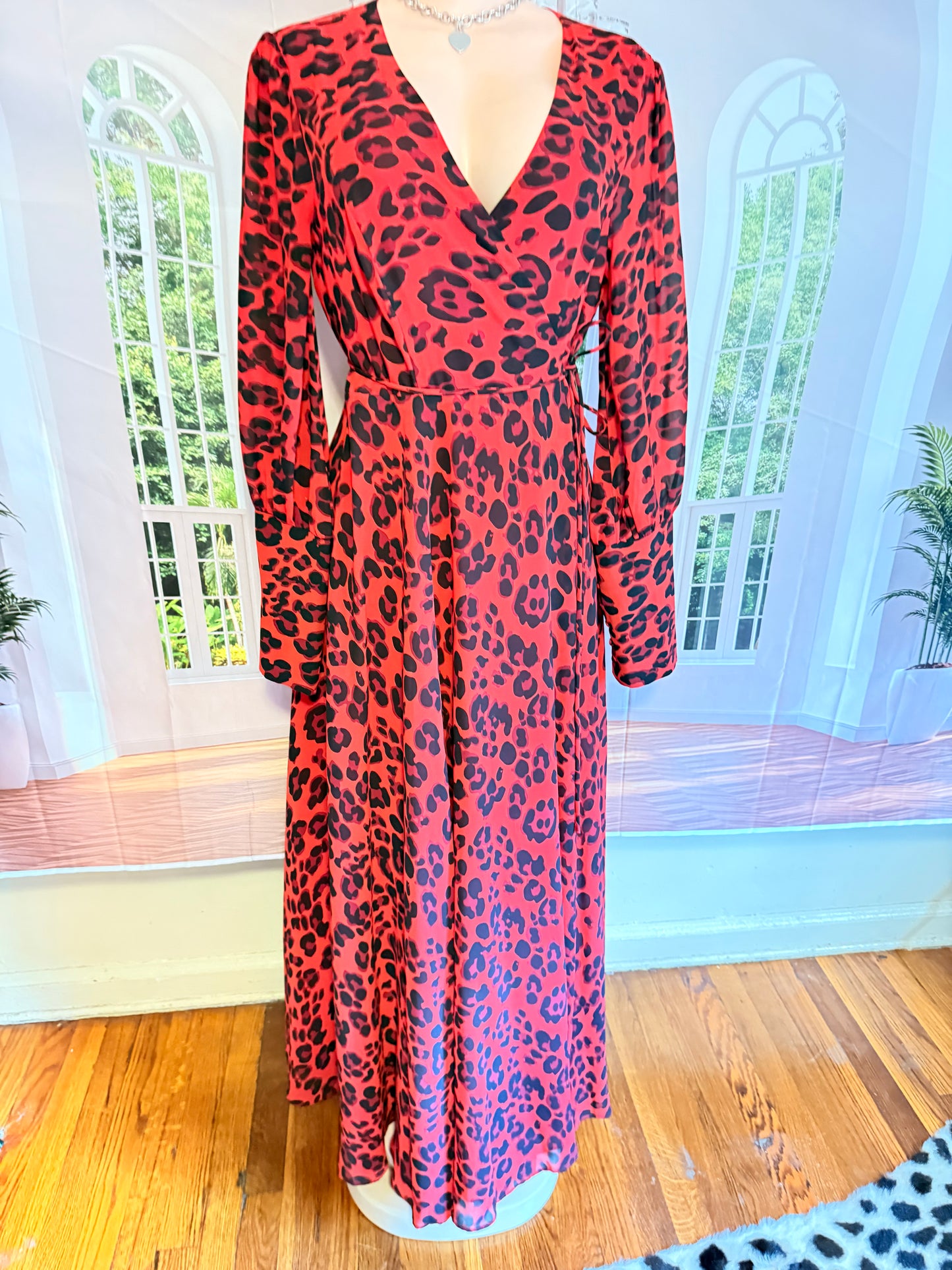 Lilly’s Kloset Red Leopard wrap Maxi Dress Sz M