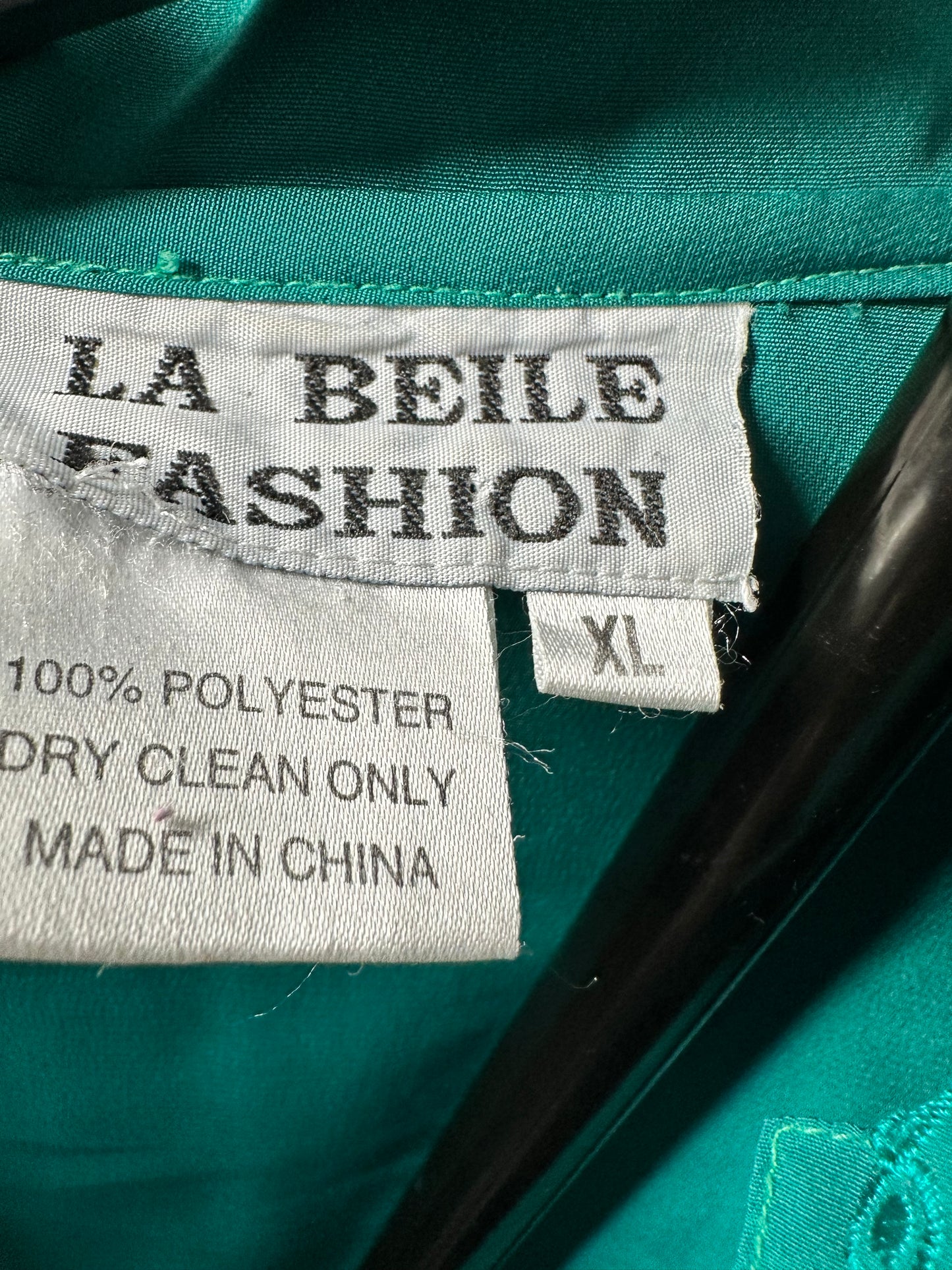 La Beile Cropped Long sleeve top sz XL