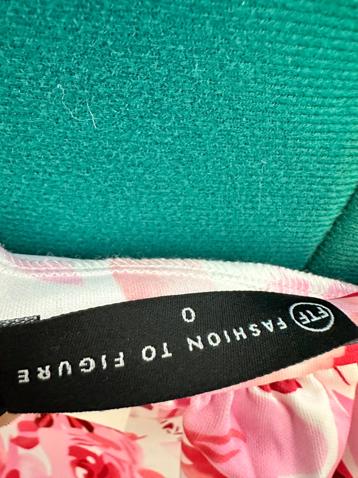 NWT Fashion to Figure Floral Off Shoulder Bodycon dress with ruffled hem size 0X