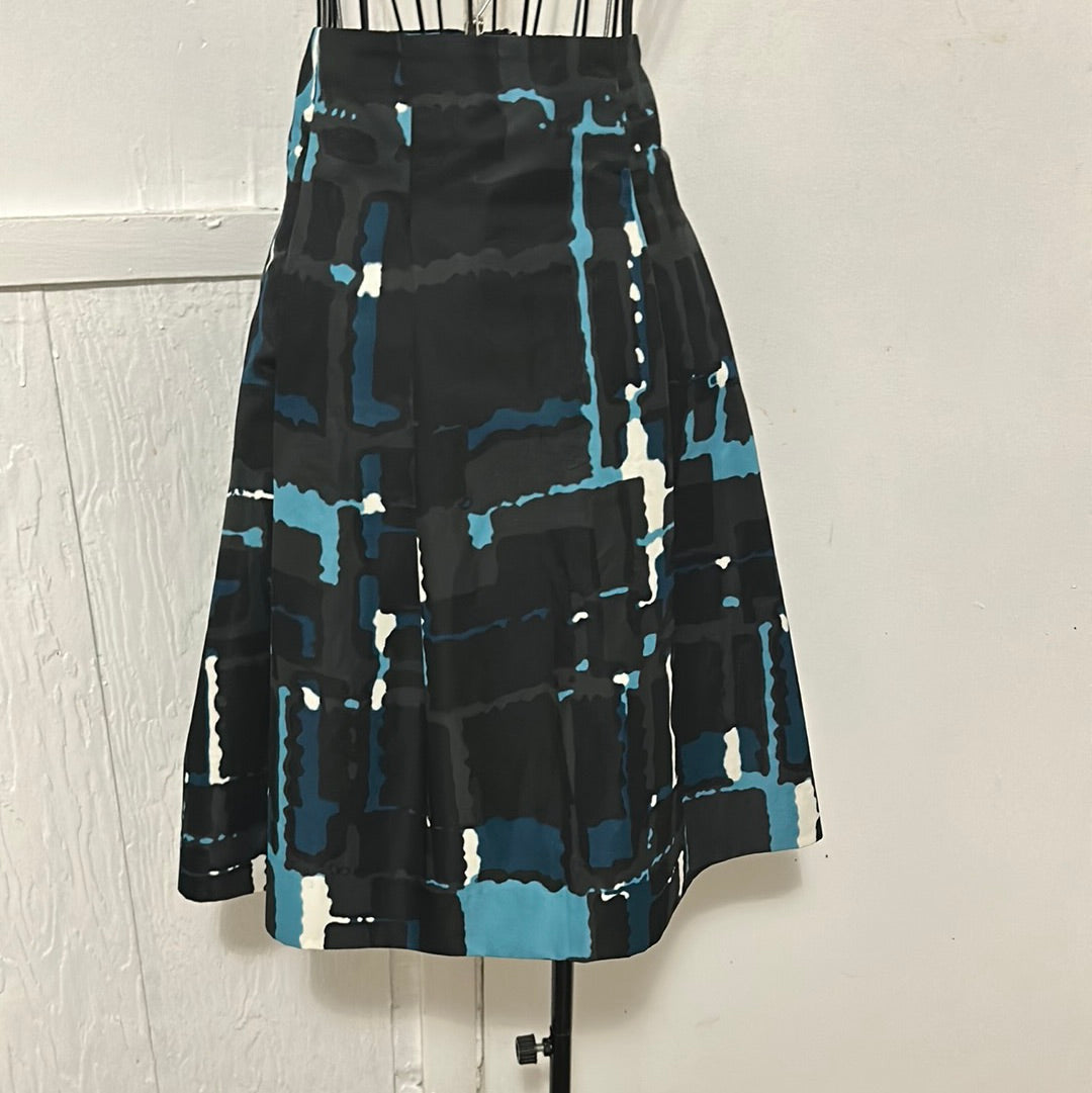 Express design studio Black and blue Skirt Sz 2