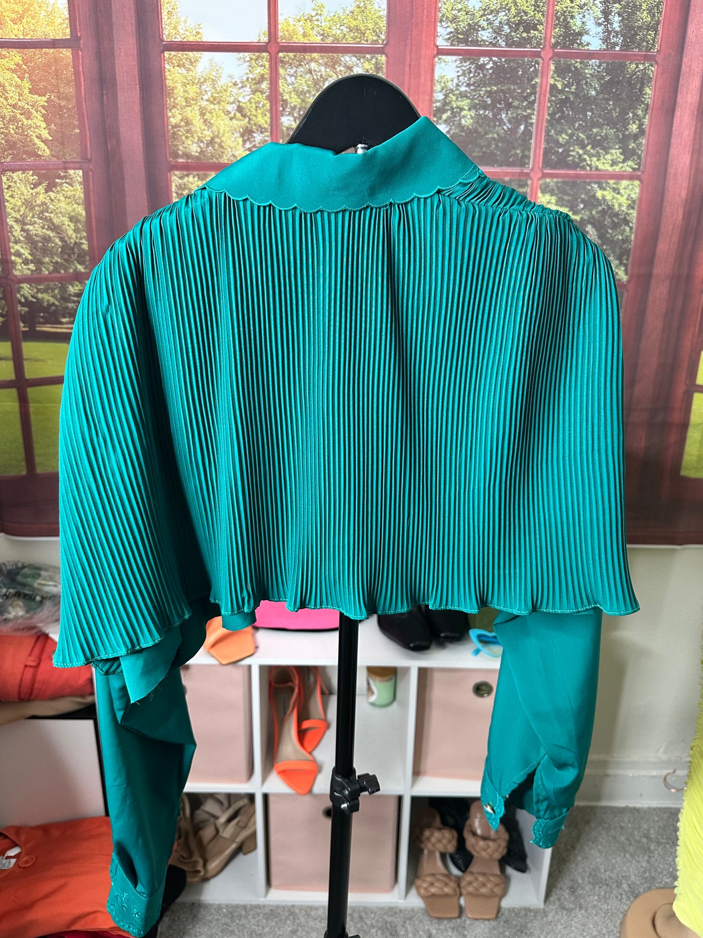 La Beile Cropped Long sleeve top sz XL
