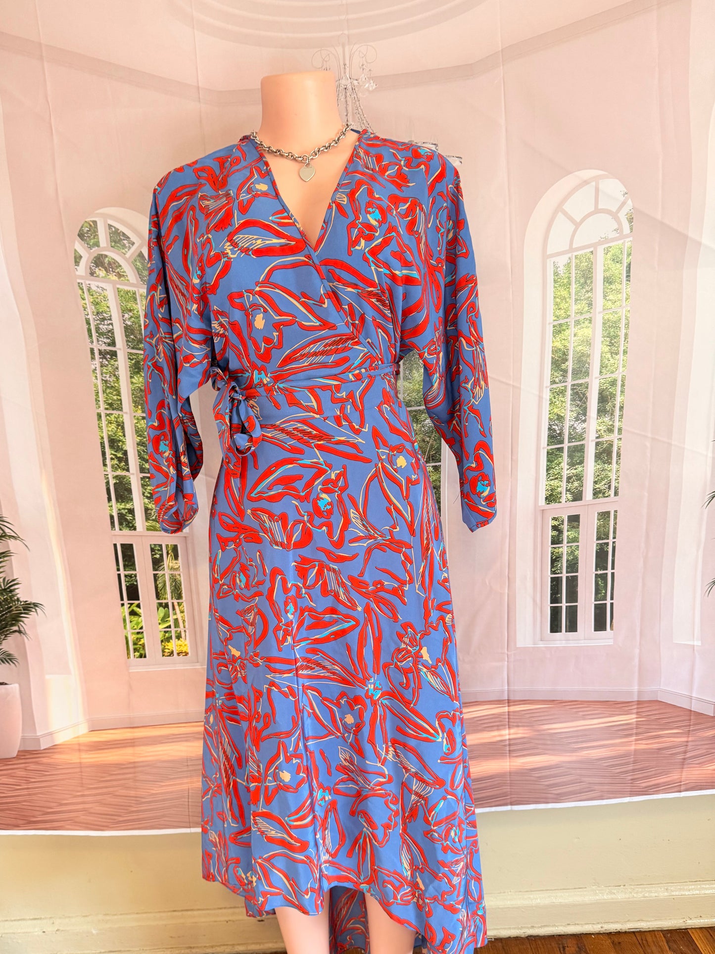 Diane von Furstenberg silk wrap dress Sz S