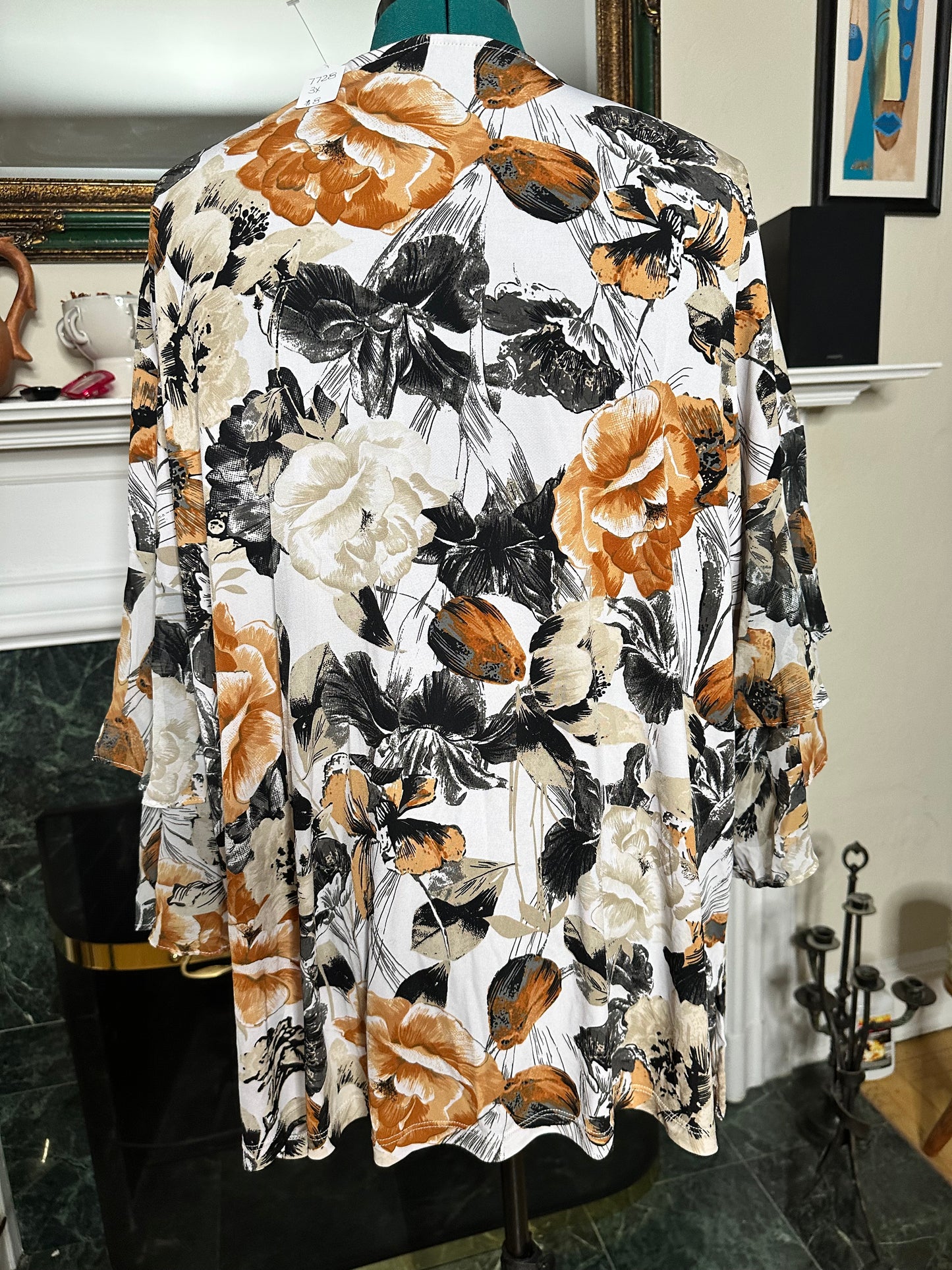 Susan Graver Blk/Orange Floral top ruffle sleeves sz 3X