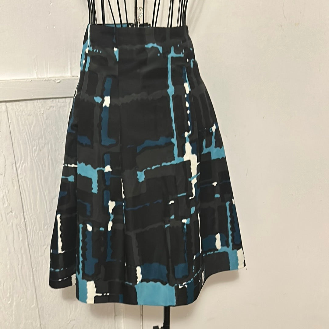 Express design studio Black and blue Skirt Sz 2