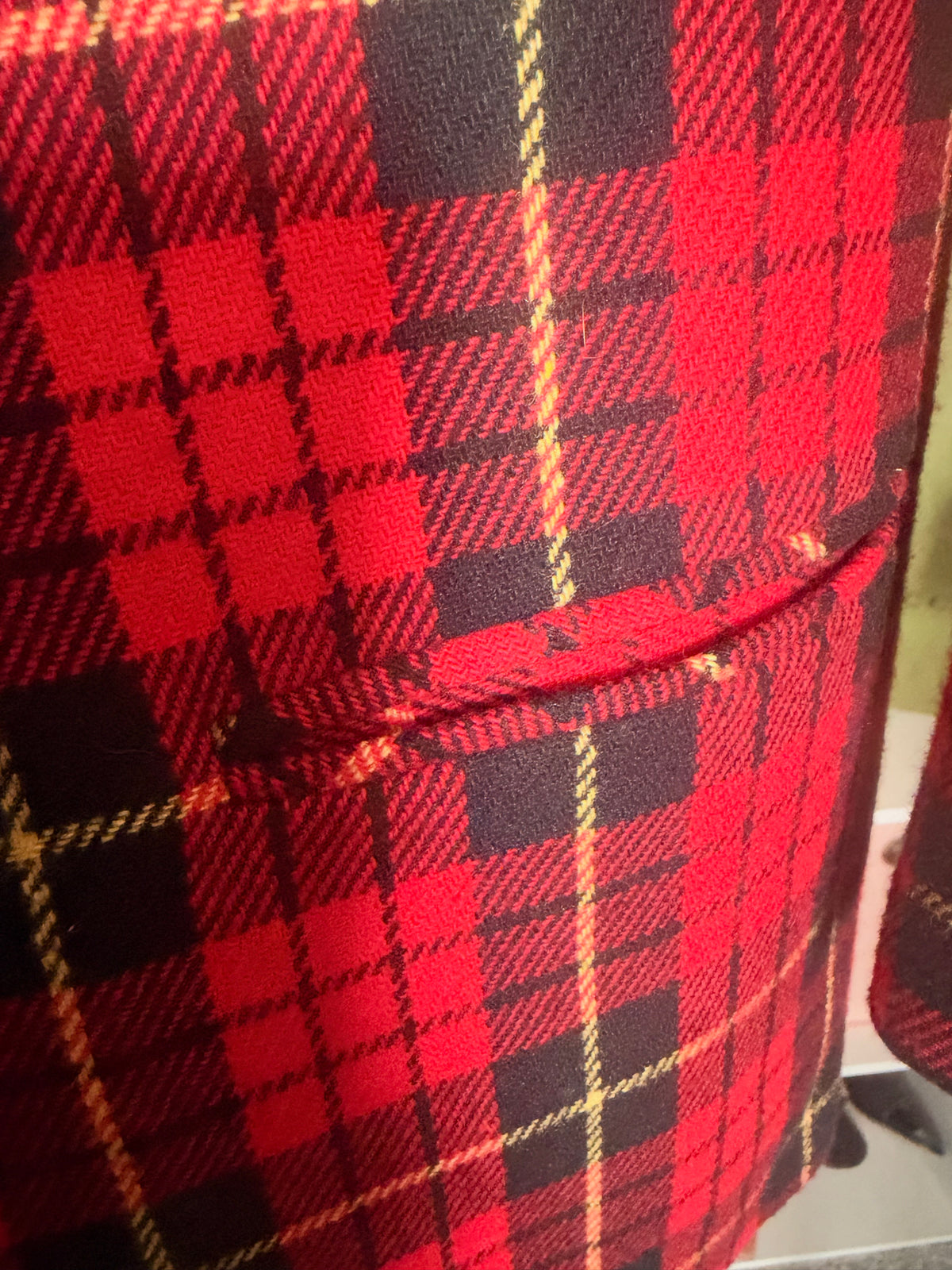 Vintage Swag Harbor Red Plaid Blazer with Velvet Collar sz 12