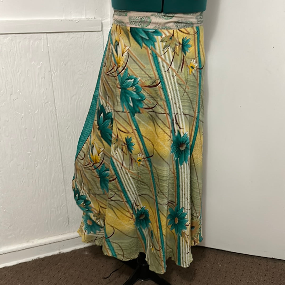 Advance Apparels green skirt OS reversible wrap