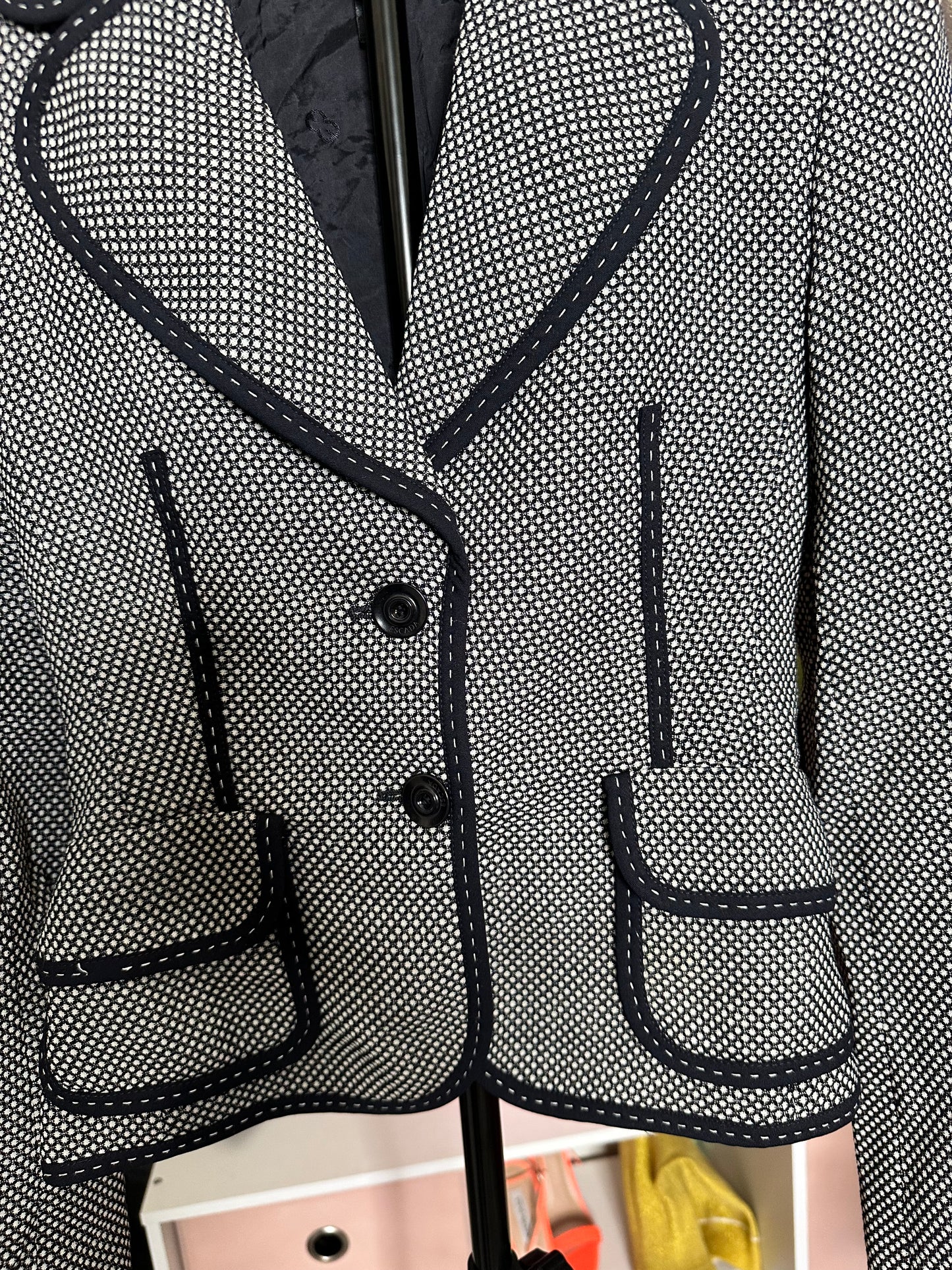 Escada Black and white Piped Tailored blazer sz 34 (XS)