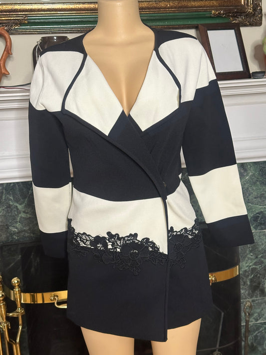Luii Blk/Cream knit cardigan w/ Lace trim sz s/m Pit 16"