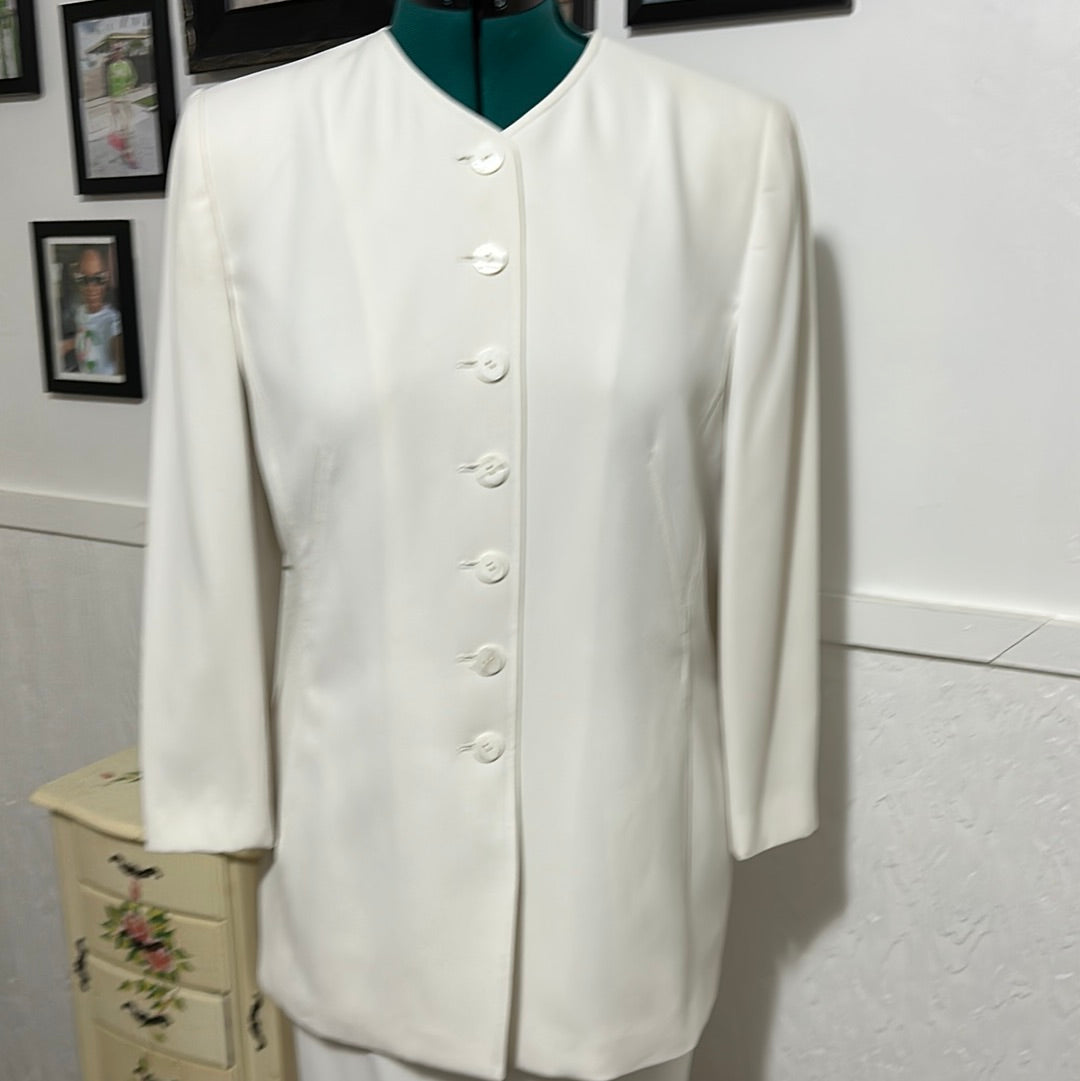 LeSuit White Suit Sz 14