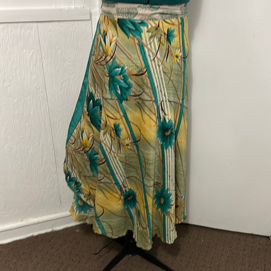 Advance Apparels green skirt OS reversible wrap