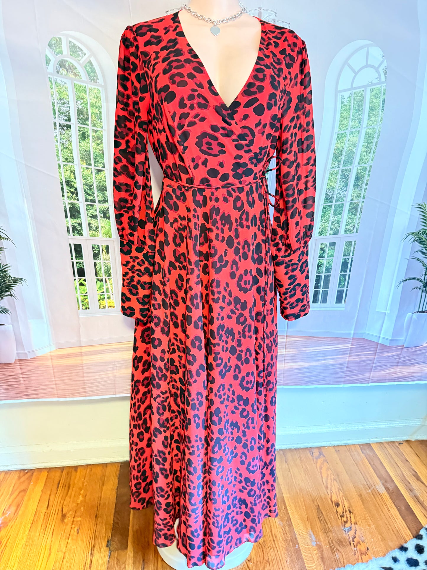 Lilly’s Kloset Red Leopard wrap Maxi Dress Sz M
