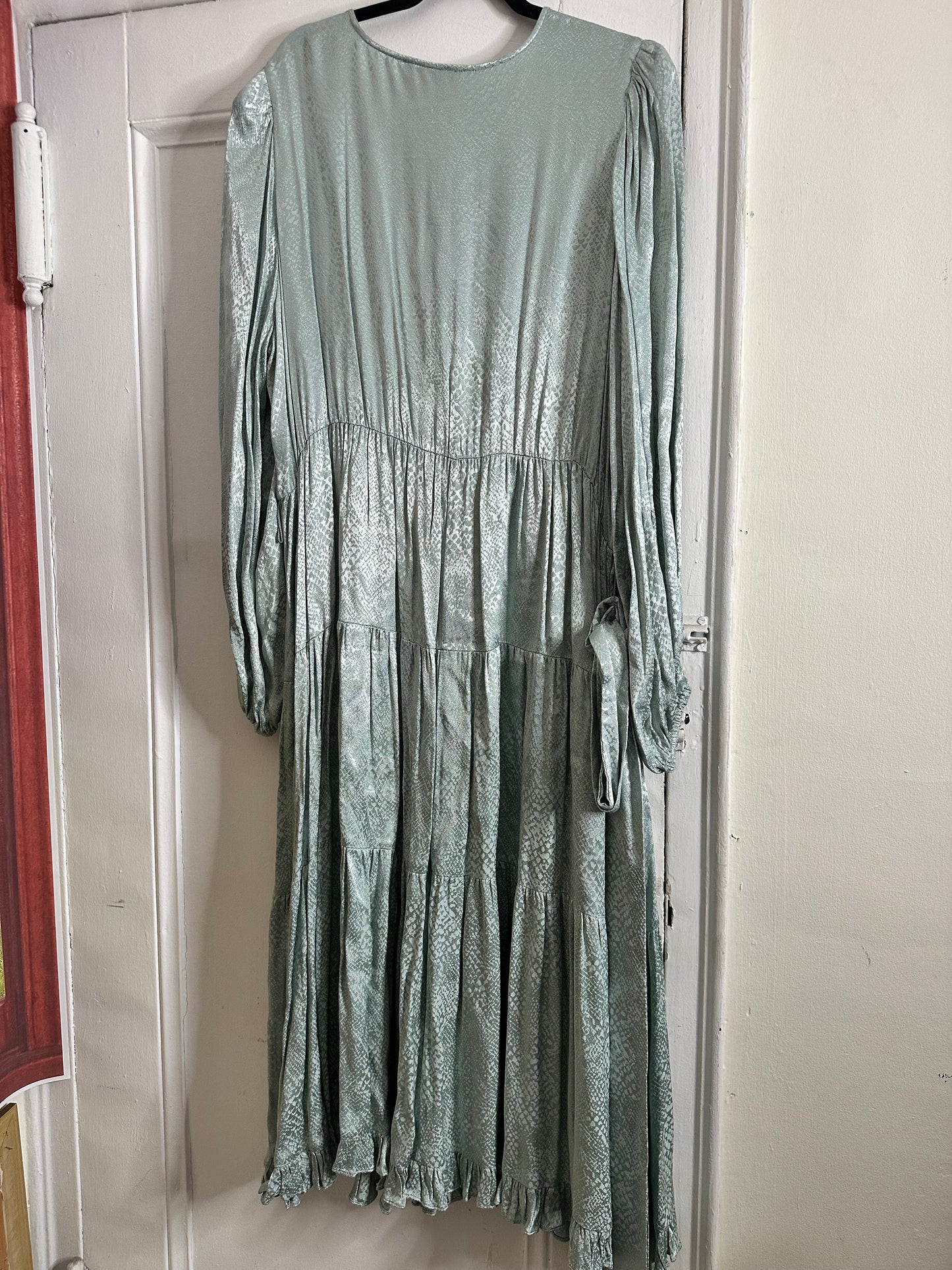 Eloquii Sage green dress Sz 22 Faux wrap