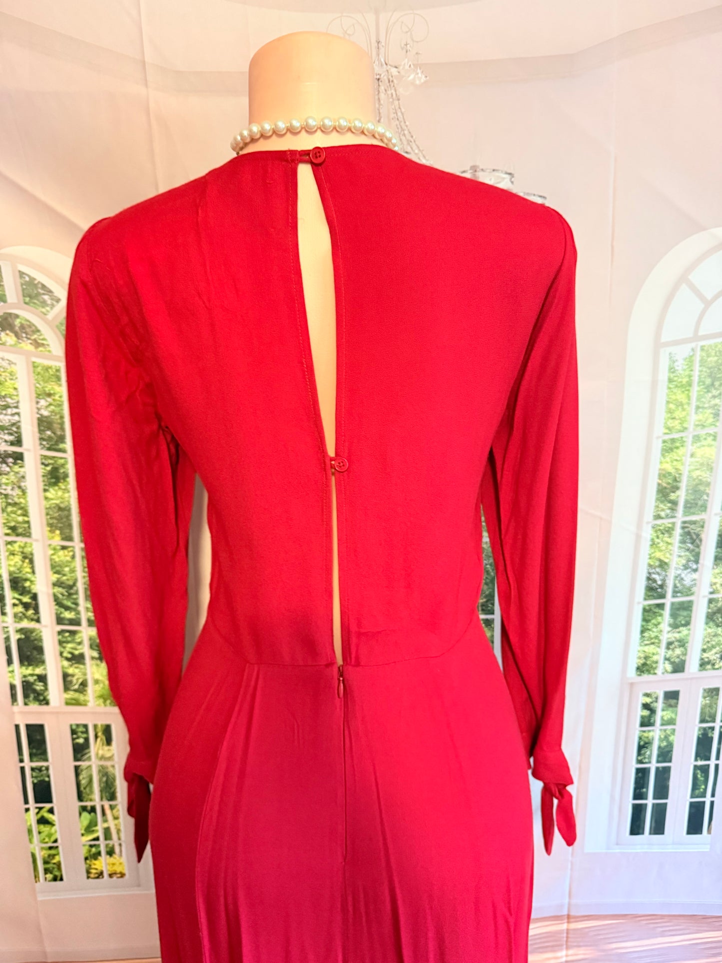 Reformation long sleeves red dress with high slit midi Sz 8
