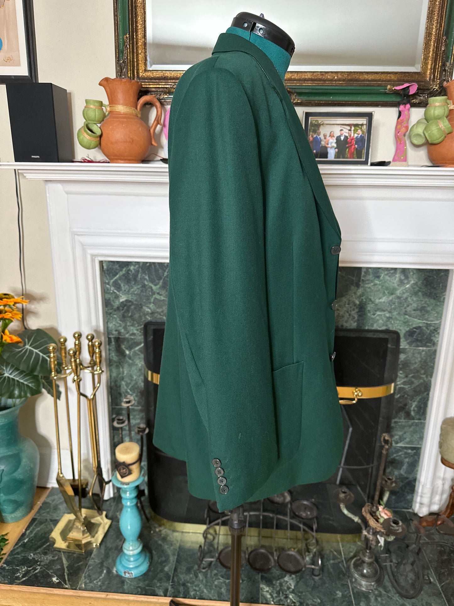 829- Green Colonial Cup blazer pit 23” best fits 16/18