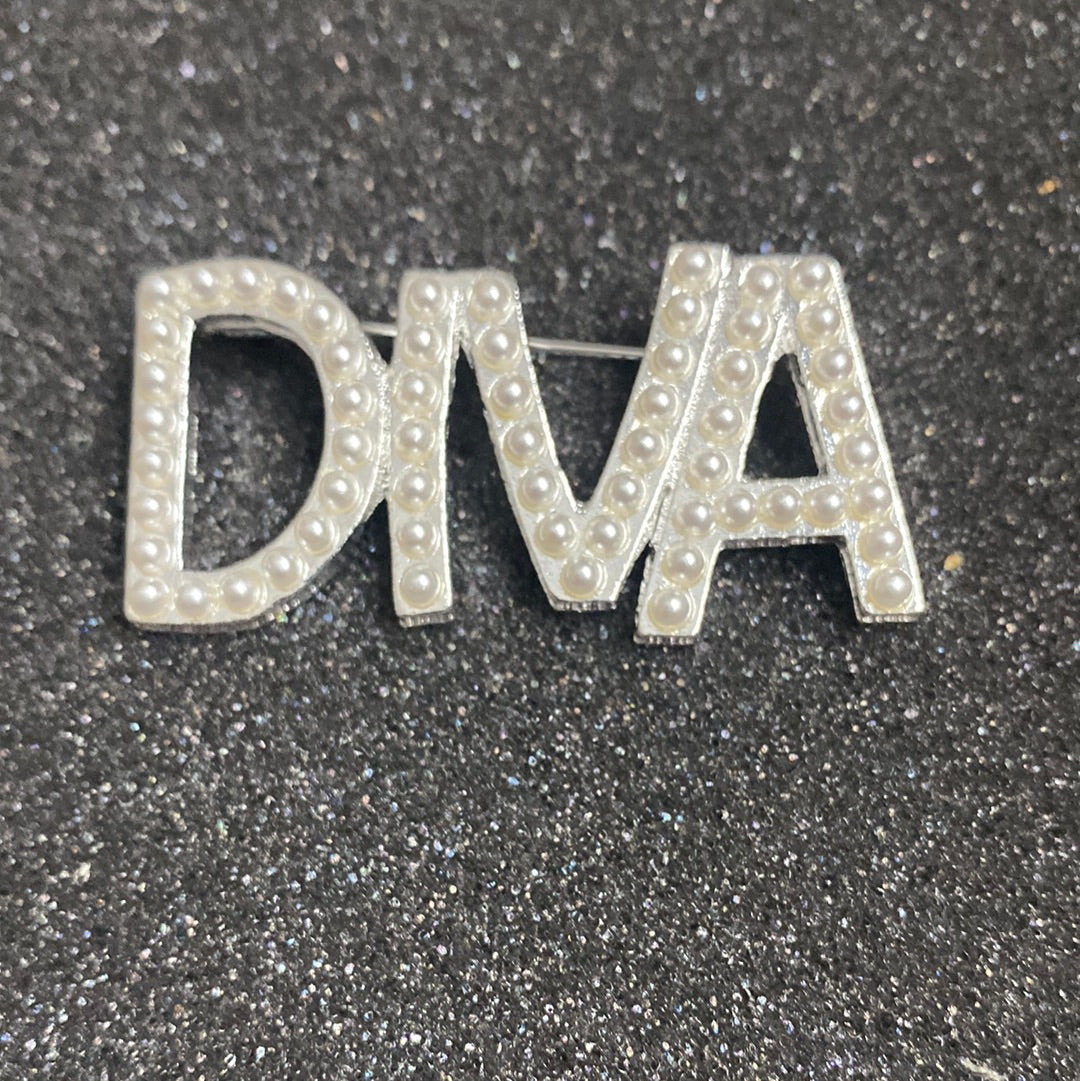 0423 "DIVA" BROOCH