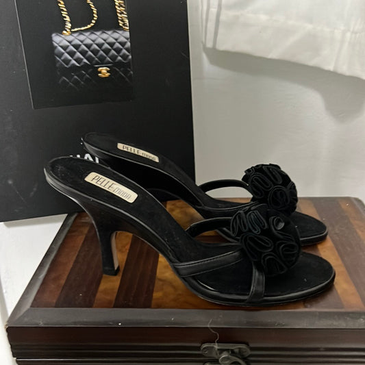 911  Mode Blk slides Sz 8