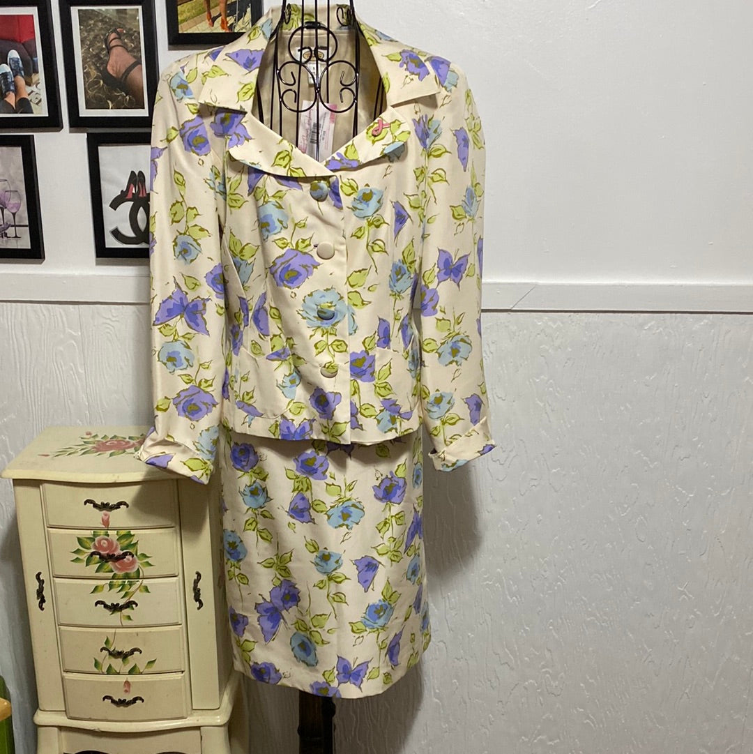 Silk  2 Piece Skirt Suit  Sz 8