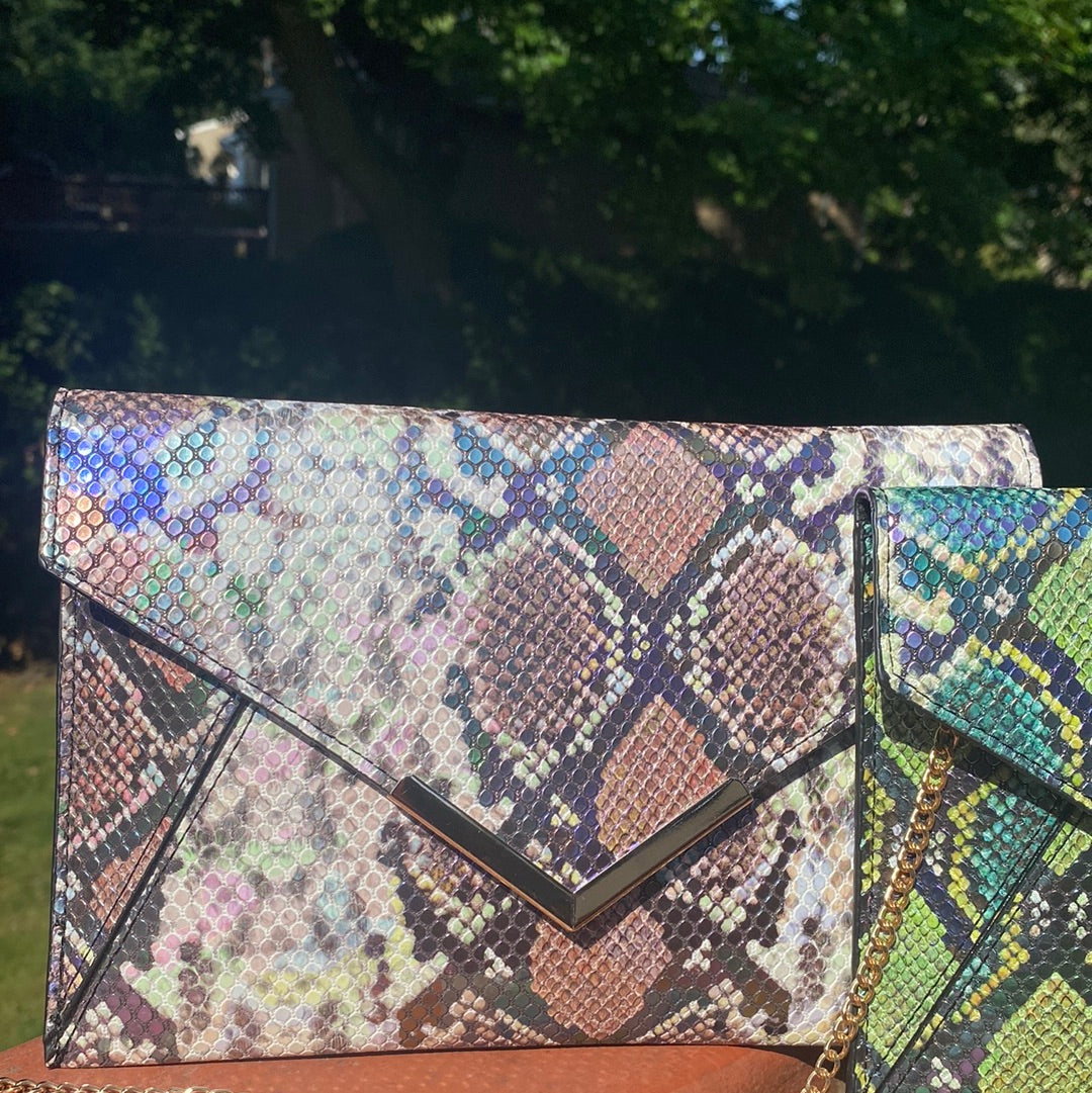 SNAKESKIN TEXTURE ENVELOPE BAG