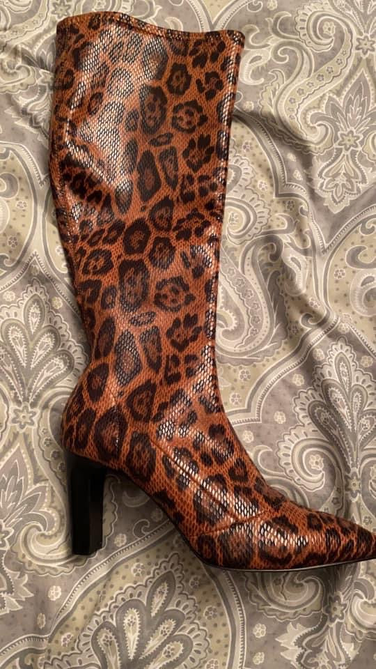 SNAKE EMBOSSED LEOPARD PRINT knee HIGH BOOT SZ 11