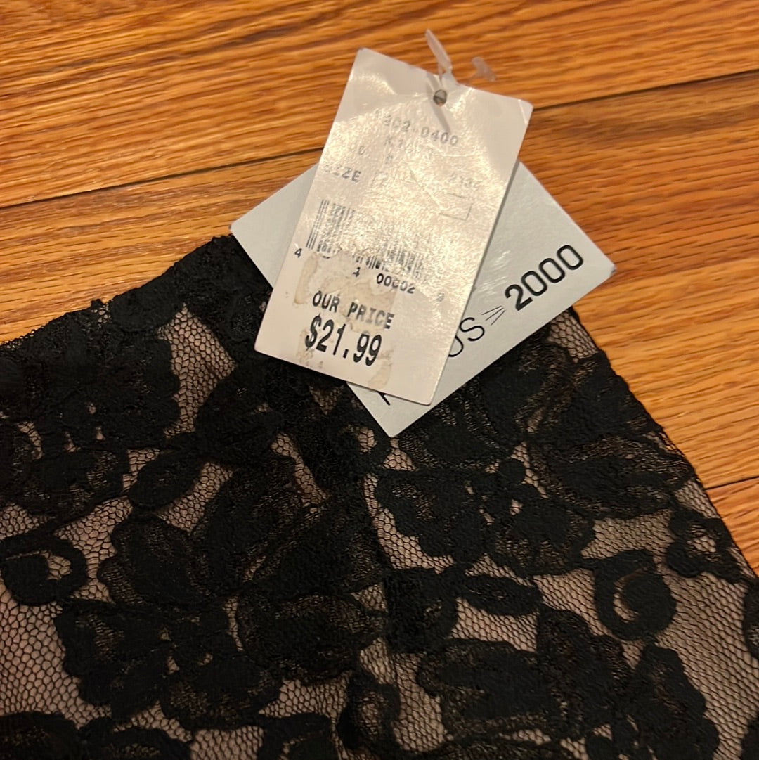 4.22 Focus 2000 Blk lace NWT skirt Sz 8